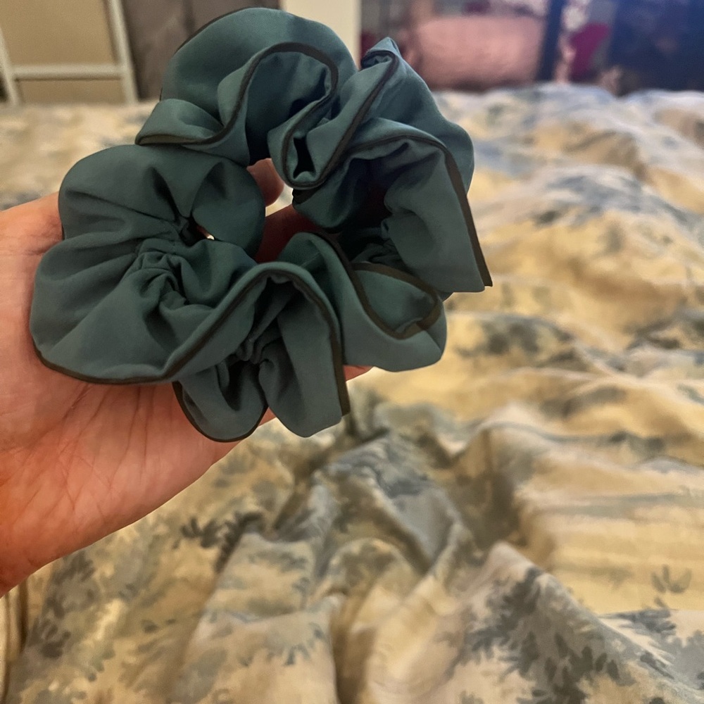 lululemon athletica Teal Hair Scrunchie